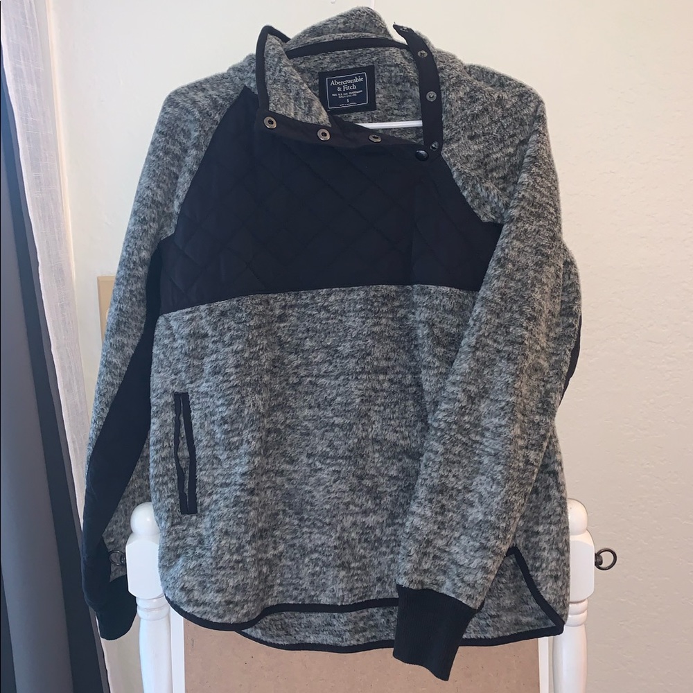 Abercrombie and Fitch Fleece Pullover